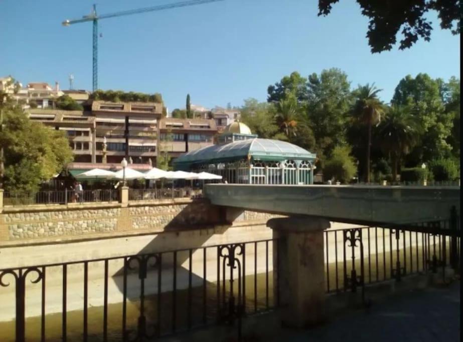 Hogar Del Lirio Apartamento Granada Exterior foto